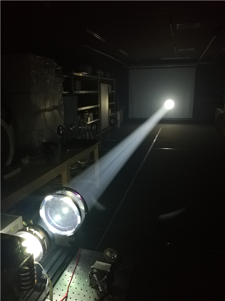 LED光束灯光路配224mm镜头高亮度窄角度光束效果1